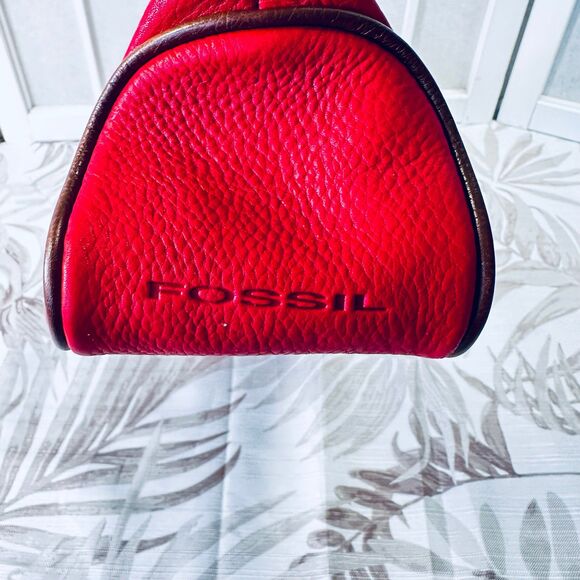 Fossil Leather Handbag - Picture 2 of 12